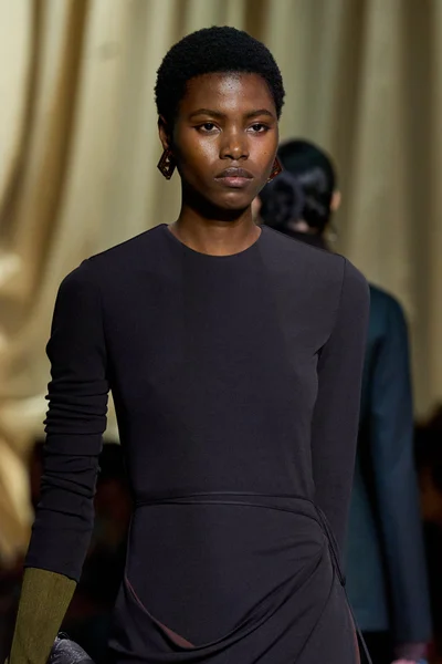 Look 85